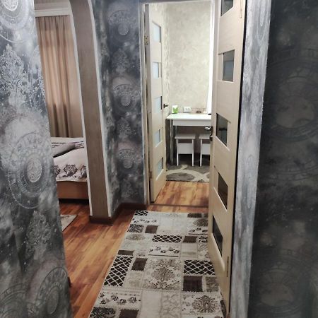 Комфортная Квартира Для 2Х Персон Apartment Bishkek Ngoại thất bức ảnh