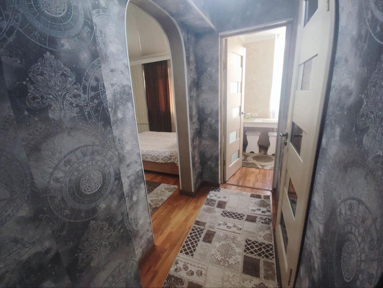 Комфортная Квартира Для 2Х Персон Apartment Bishkek Ngoại thất bức ảnh
