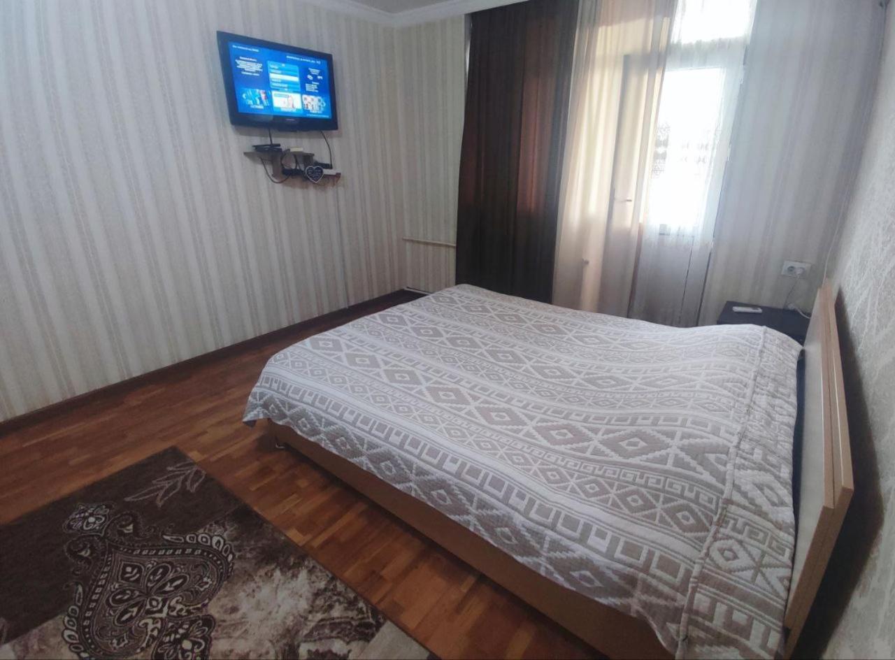 Комфортная Квартира Для 2Х Персон Apartment Bishkek Ngoại thất bức ảnh