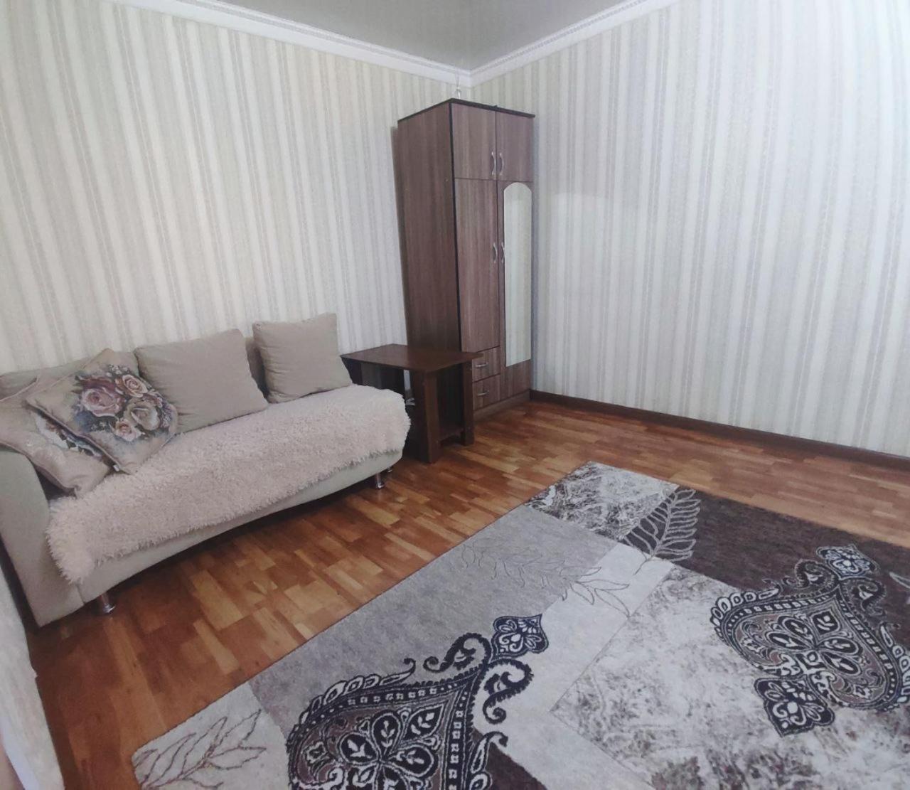 Комфортная Квартира Для 2Х Персон Apartment Bishkek Ngoại thất bức ảnh